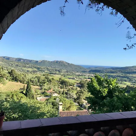 De Charme Avec Grande Terrasse Vue
