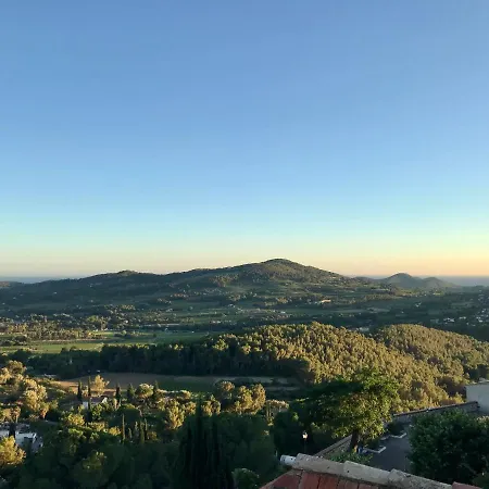 De Charme Avec Grande Terrasse Vue Apartment *